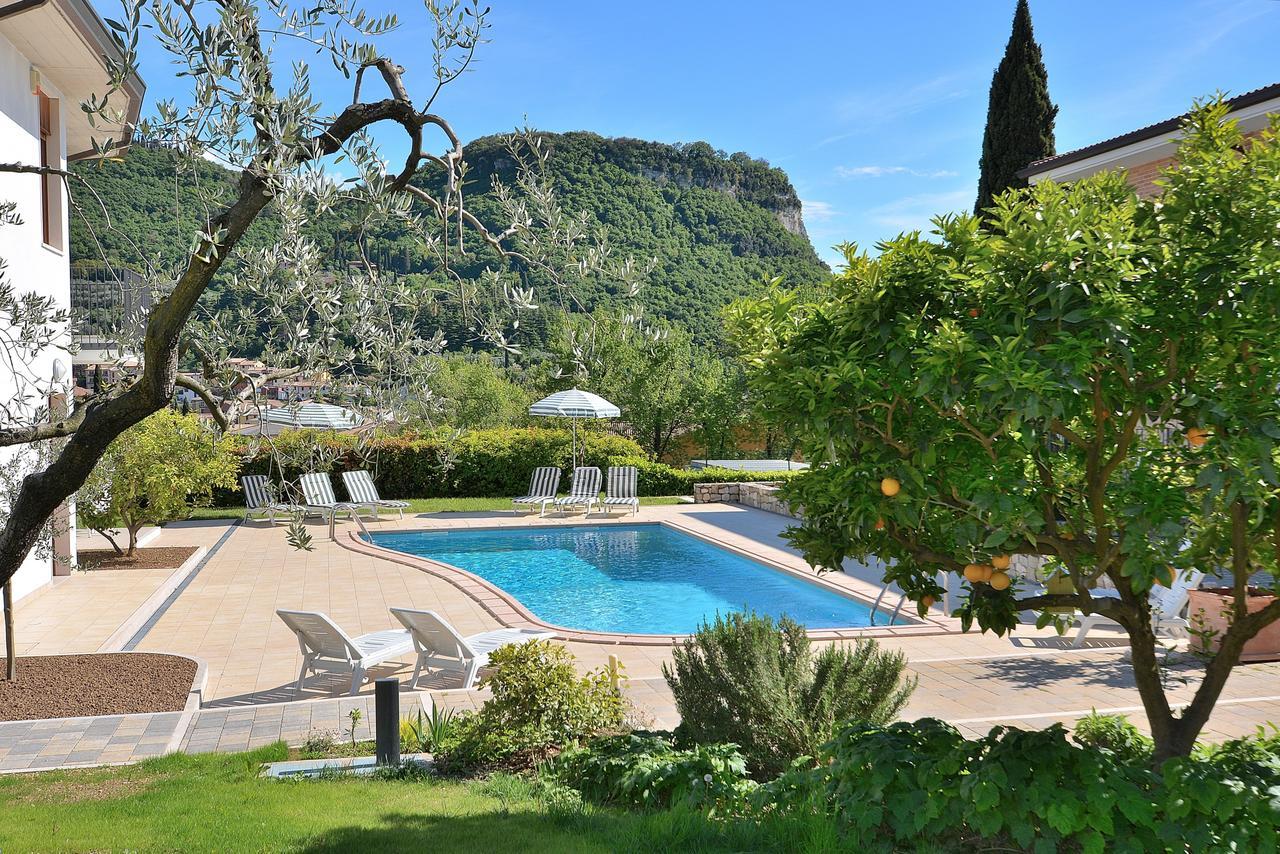Ca Gardesana With Pool Villa Exteriör bild